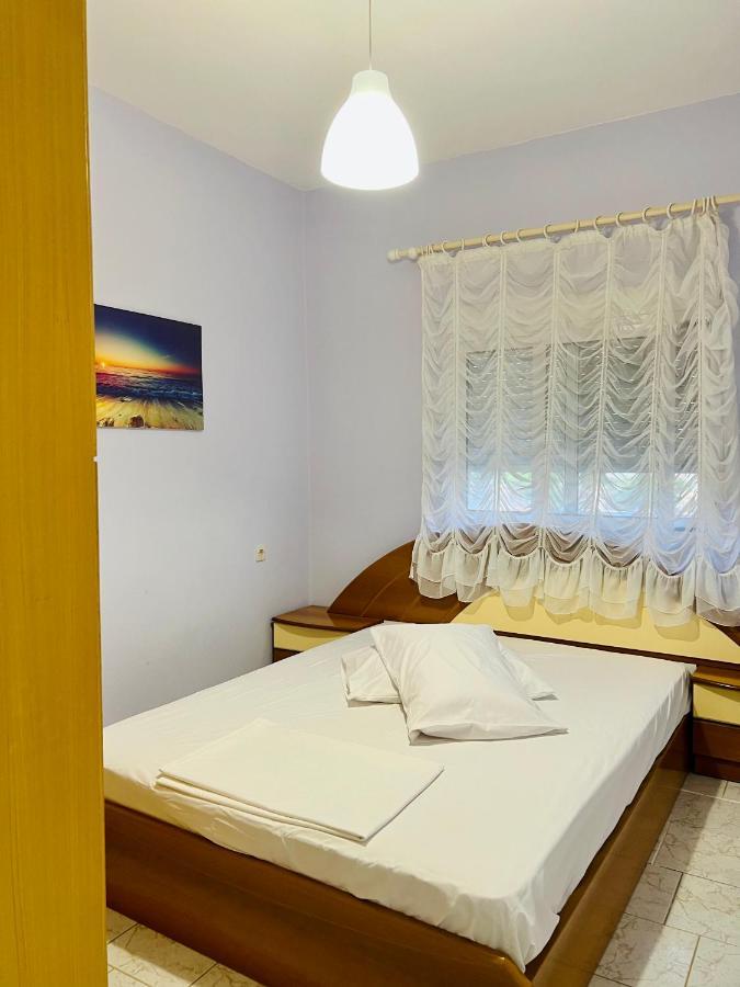 Atlantis Apartments Vrasná Exteriör bild